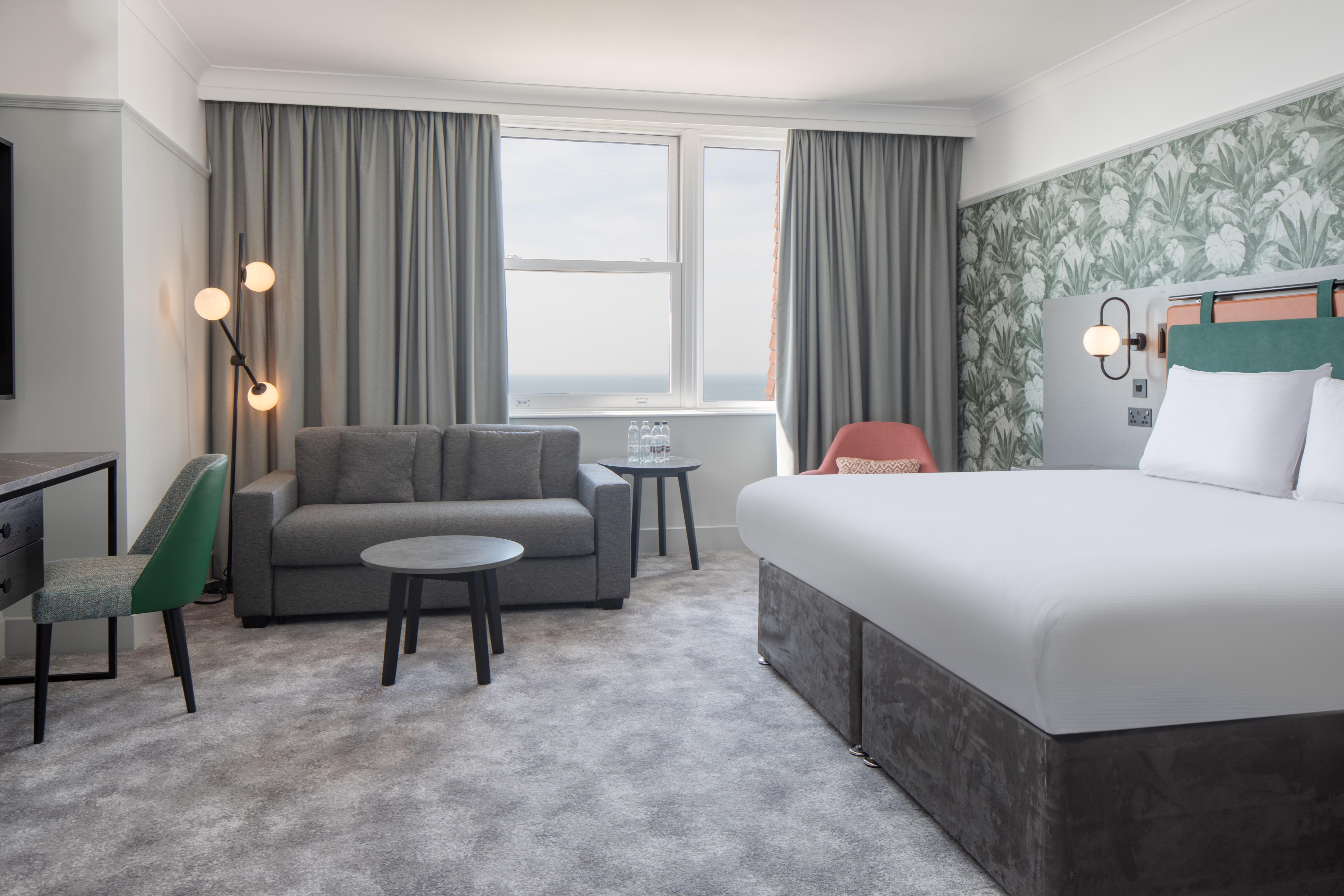 Doubletree By Hilton Brighton Metropole Hotell Exteriör bild